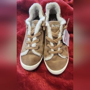 BOBS Tan Faux Fur Lined Sneakers Size 10